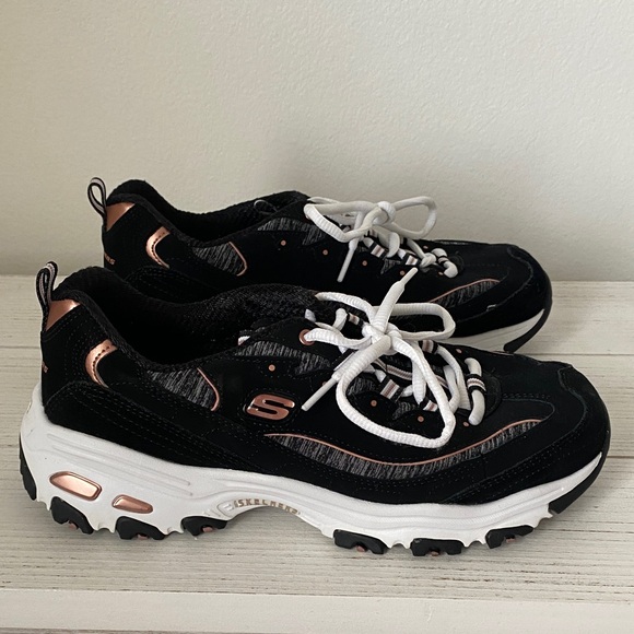 Skechers Black and White Athletic Shoes wide fit - Picture 5 of 7